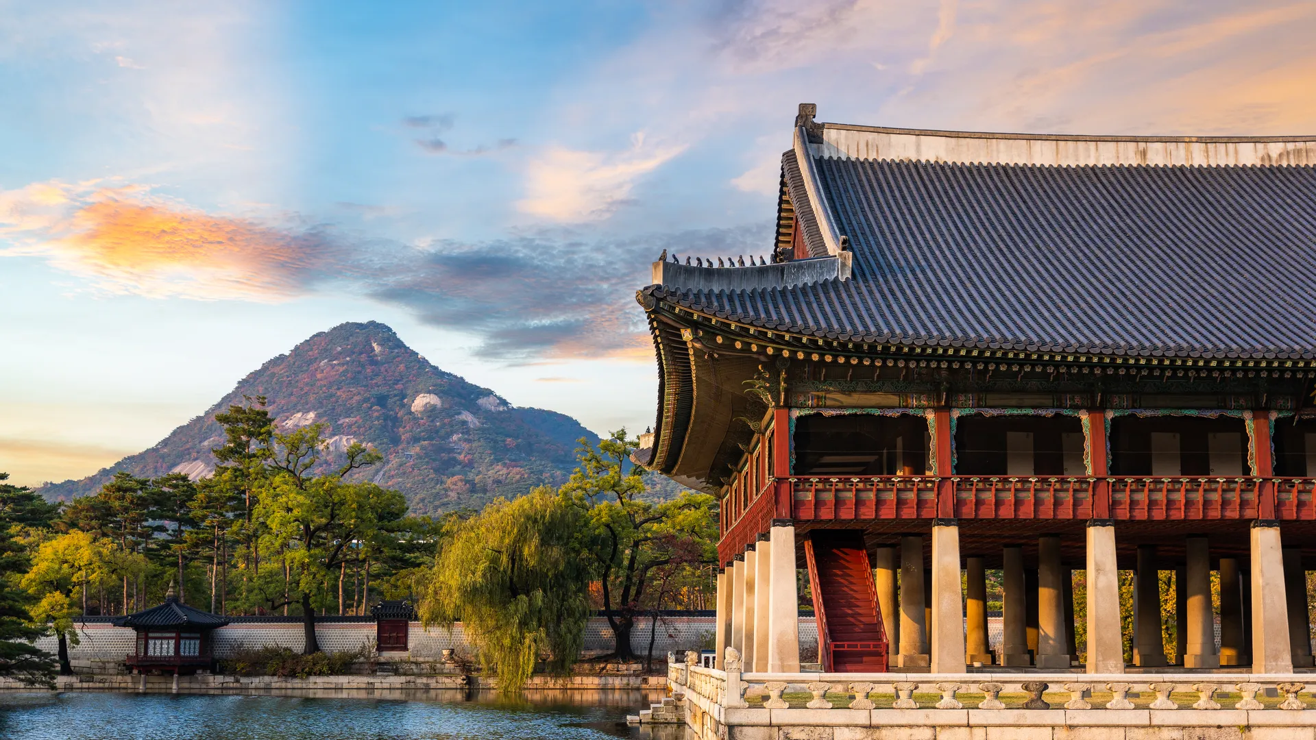 Explore South Korea for Student