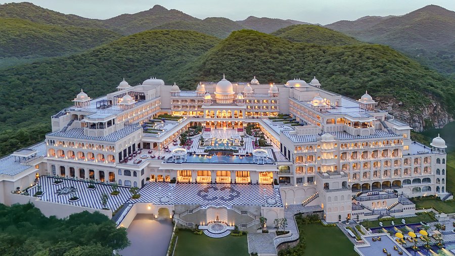 Explore Udaipur for Student